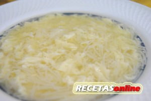 Sopa de fideos con huevo - Recetas de cocina RECETASonline